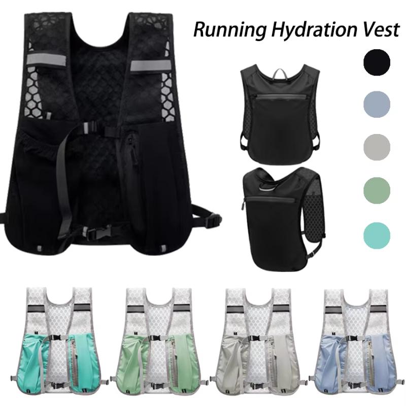 سترة جري خفيفة الوزن عاكسة للض - مراجعة Running Gear Hydration وسعره