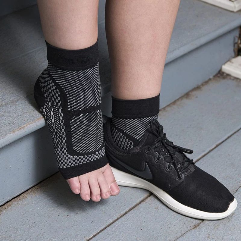 1 زوج الرياضة الكاحل دعم هدفين - مراجعة Compression Calf Sleeve وسعره